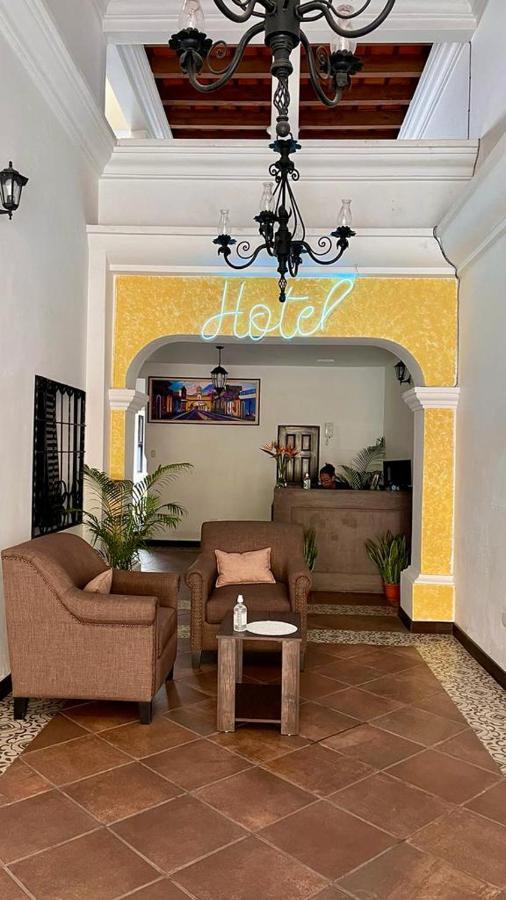 Hotel Posada el Arcangel Antigua Exterior foto